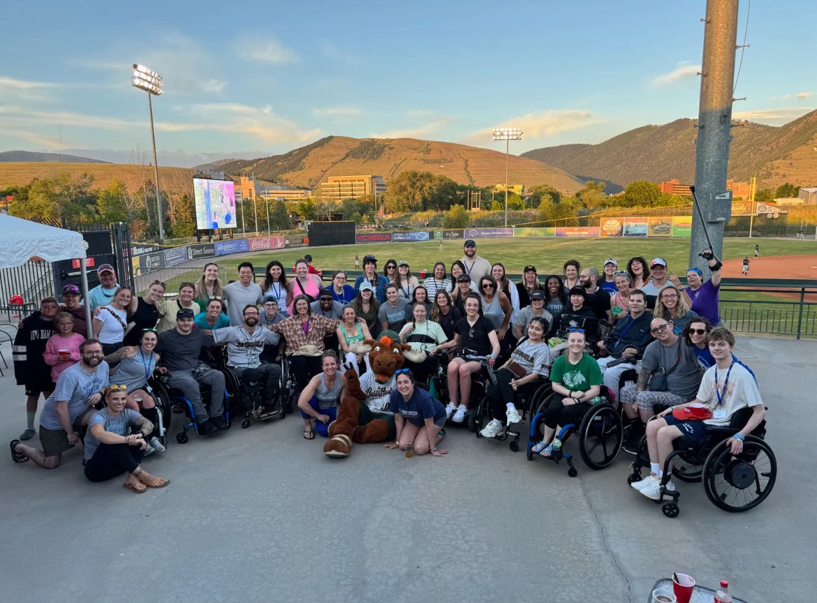 GroupSpot tweet media