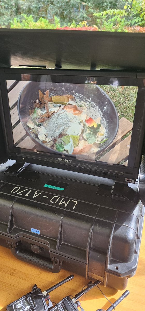 🕵️‍♂️さて問題です。
僕はどこにいるでしょう？

ヒントは「とある番組」のスポンサーを務めることになりました✨

コメントで予想を書いてみてください😊
続報は近日公開…お楽しみに👀