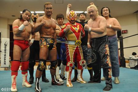 <a href="/njpw1972/">新日本プロレスリング株式会社</a> FMWばんざ～い