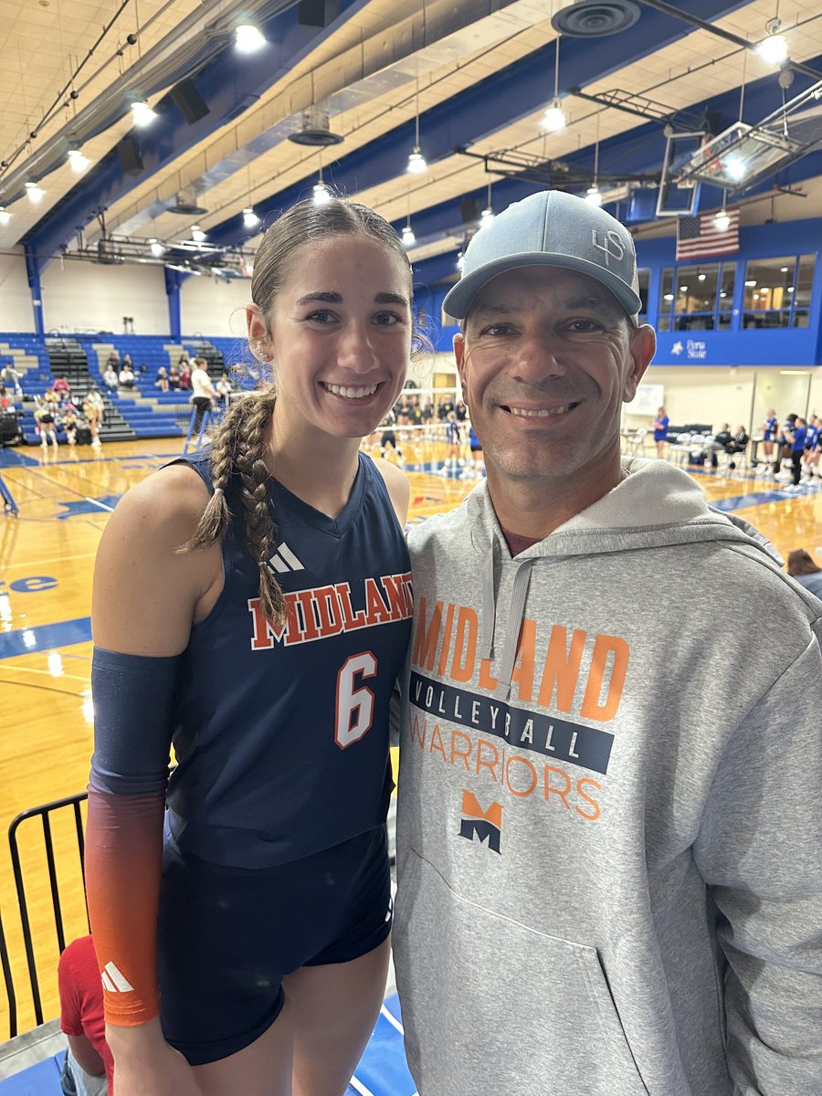 cscholt4S's tweet photo. 19 years ago today, we welcomed @skylarscholting into this world! (Same bday as Abram). We are so proud of you and the wonderful young lady you have become! Keep being Skylar! Staying competitive, funny, strong of Faith, and having a high standard for character and integrity. Love ya Skye!