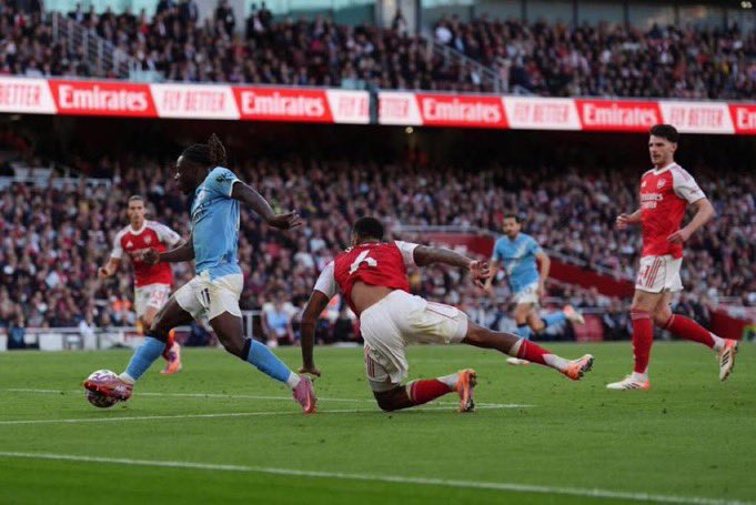 هو دا كابوس لاعبين الدوري الانجليزي غابرييل؟