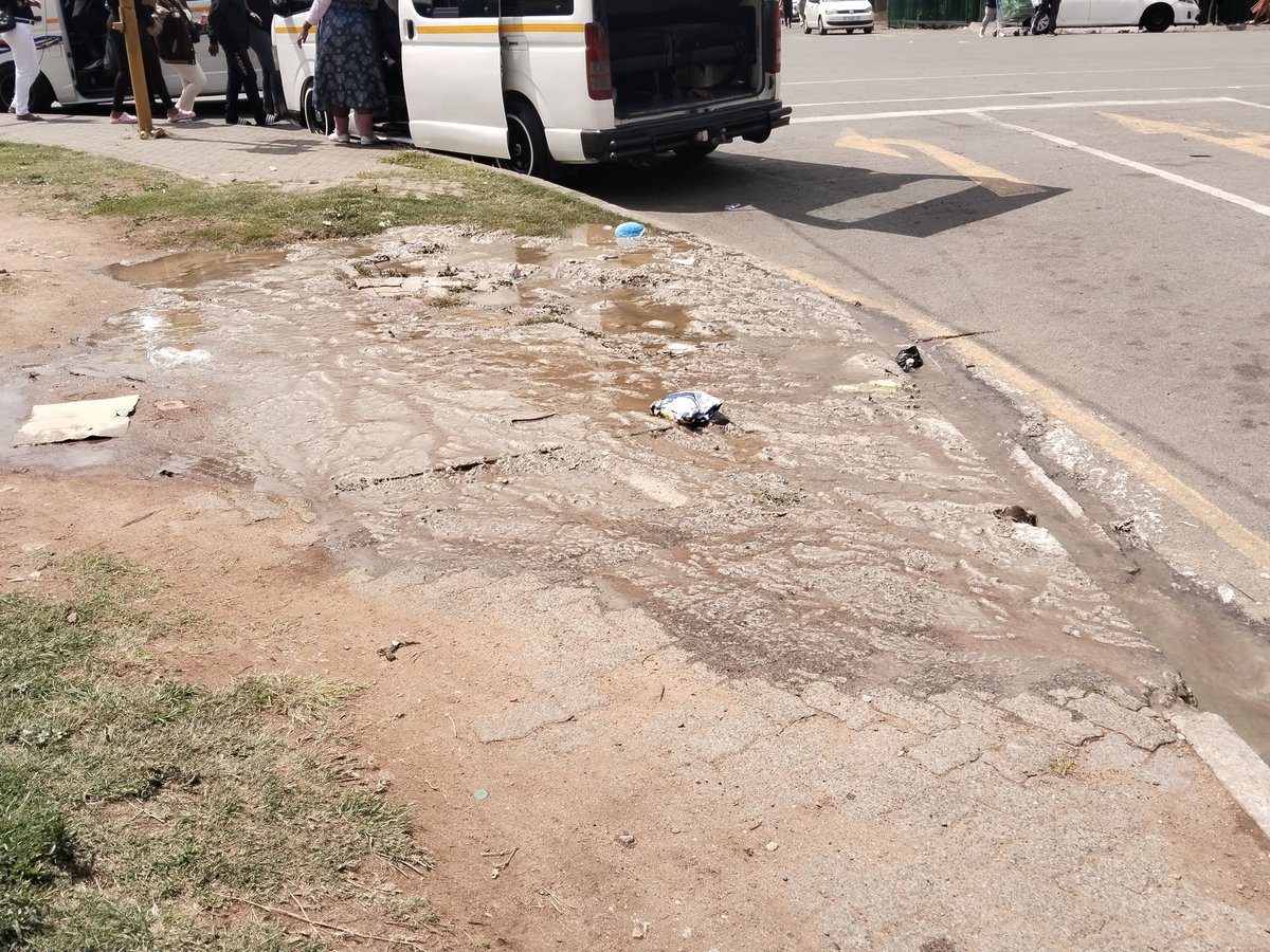 Rishay_L's tweet photo. @CityofJoburgZA still no service, sewage completely covering manhole, ref. NUM: JWCC-40096036 https://t.co/hiORcv85HG