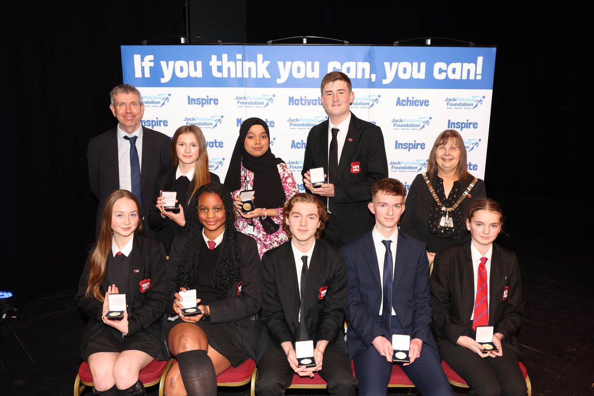 welling_school's tweet photo. We are so incredibly proud of our students last night receiving their awards at the annual Jack Petchey awards ceremony. It was a great evening organised by @JPFoundation and we all had a great time celebrating all student's successes across the Borough.

#Awards #JackPetchey https://t.co/eaf2foj7Wl
