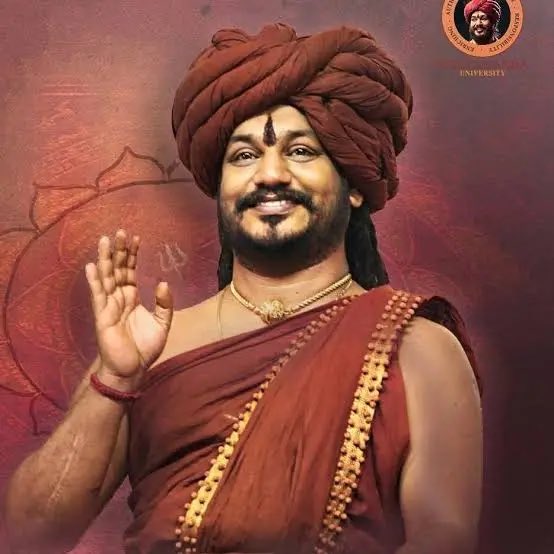 DrGanesh_Japan's tweet image. என்னுடைய சீனியர் ஒருவர், இப்போது பேராசிரியராக பணிபுரிகிறார். அவர் 12 வருடங்களுக்கு முன்பு, நித்யானந்தா தன்னை விட இரண்டு வயது தான் மூத்தவர், எந்த பின்புலமும் இல்லாமல் மதத்தை வைத்து சேர்த்த அவரின் சொத்து மதிப்பு, செல்வாக்கு பற்றி நினைக்கும்போது பொறாமையாக இருப்பதாக அடிக்கடி…