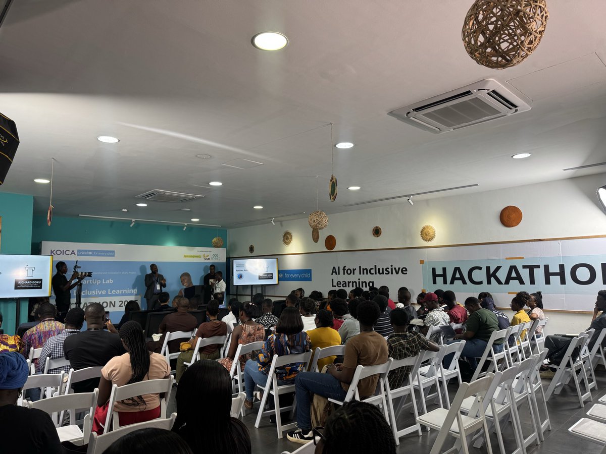 DAY 1 of the UNICEF Startup Lab
AI for Inclusive Learning

<a href="/UNICEFStartups/">UNICEF StartUp Lab</a> <a href="/MESTAfrica/">MEST Africa</a>