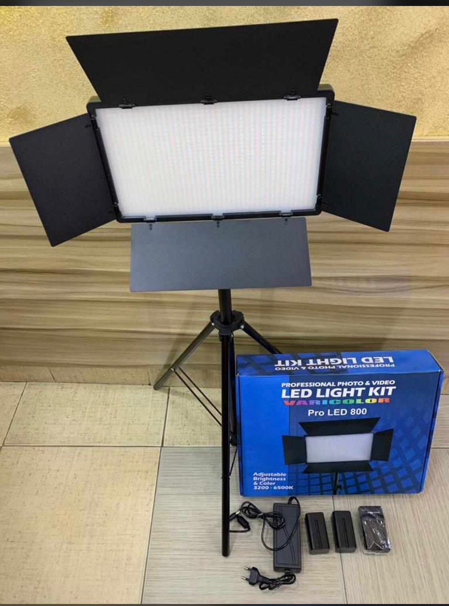 c_directtech's tweet image. Frame 1 LED photographic fill light
Adjustable brightness, temperature  etc.
Easy to use, perfect for makepup artists etc
Price: 38k
Frame 2: LED Photo/ Video Light
Dual Batteries, adjustable light features, 
Varicolor and Diffuser
Price: 38k
#value #gadget #lights #photographer