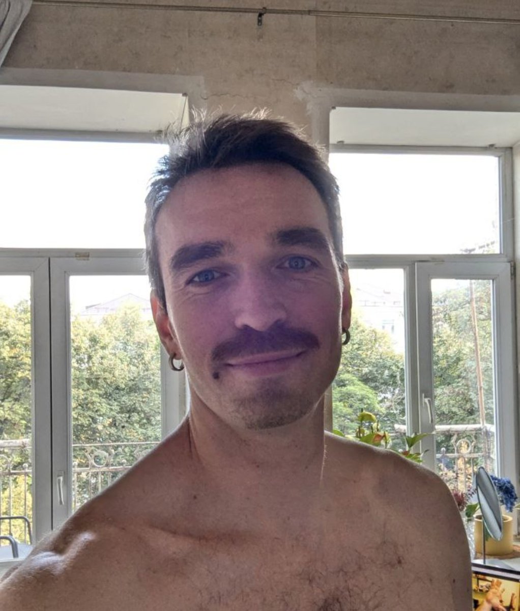 _lowtony's tweet image. 