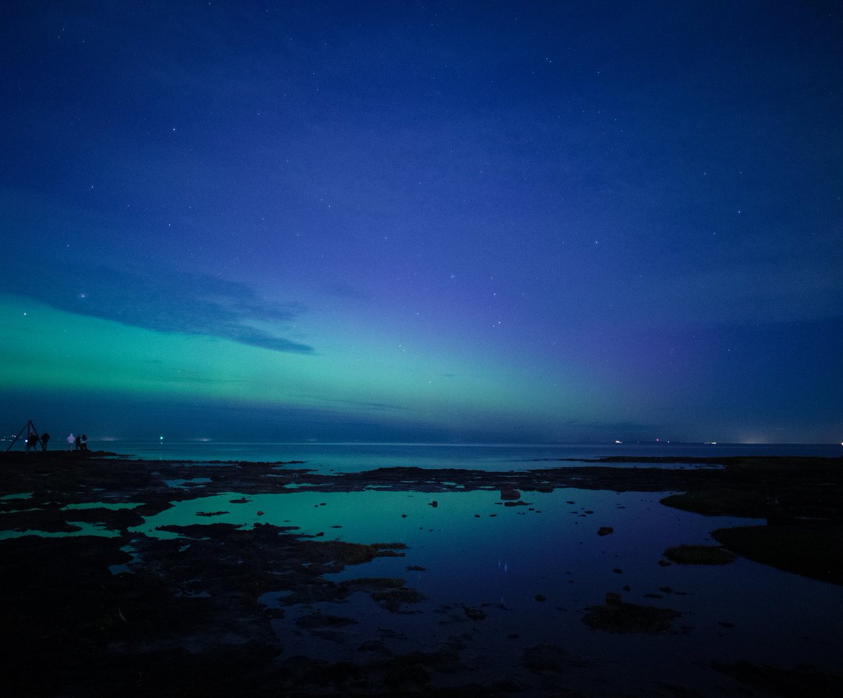 Aurora Australis

So glad we drove to the beach on the chance we'd be able to snap some long exposures of the southern lights.