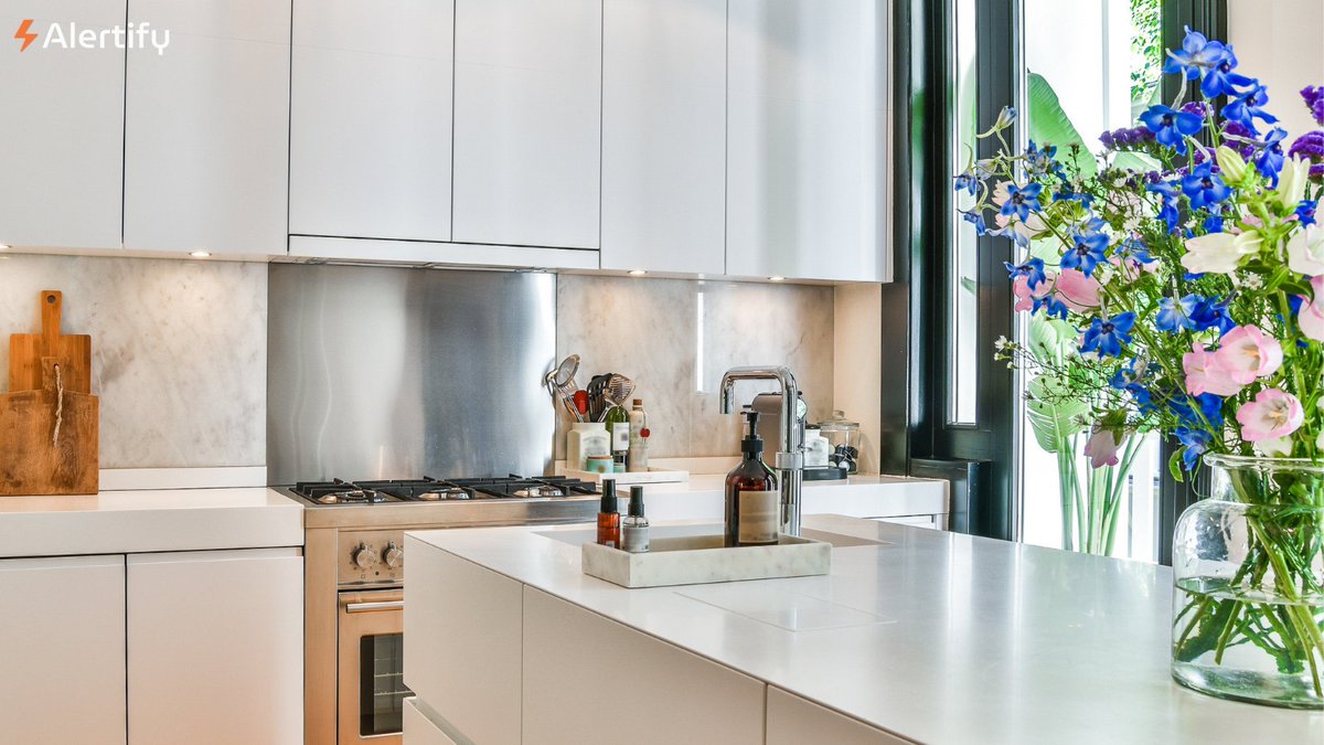 alertify_'s tweet image. Is your "No Smoking" rule actually working?

Don't wait for the 1-star review and deep-clean bill. Our sensor detects cigarette and vape smoke in real-time. Get an alert. Stop it now, not after checkout.

#Alertify #HostTips