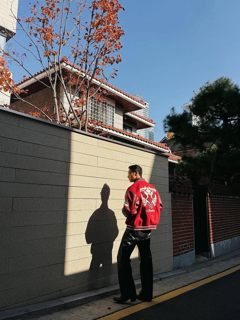 myrnanewss's tweet image. #RNANEWS #RNASELEBSTYLE Somewhere between calm and chaos. BY #RizalRasid #Alpha #BangBang #BigStageAlpha2025