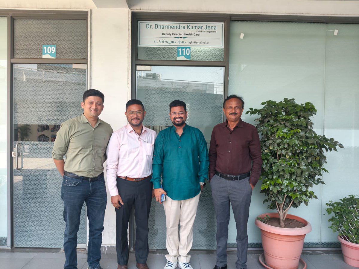 Mr Nayansingh Rajput, Incharge, Gujarat &amp; Mr Vipul Mhatre, Regional Manager, West India, VisionSpring visited our Porecha Eye Hospital to explore possibilities of  strengthening existing partnership &amp; to scale up provision of affordable eyeglasses through the Vision Centres