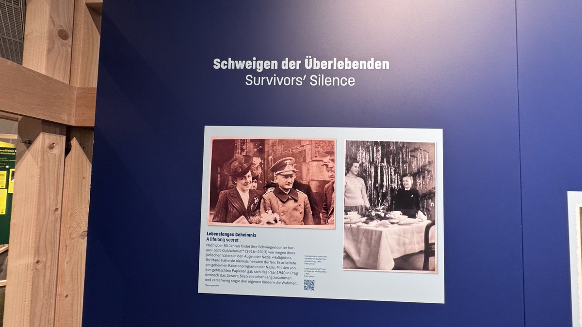 LoveGuerillero's tweet photo. #PräsiOnTour #Bärlin #b1111 https://t.co/qH2XXrYd4Q