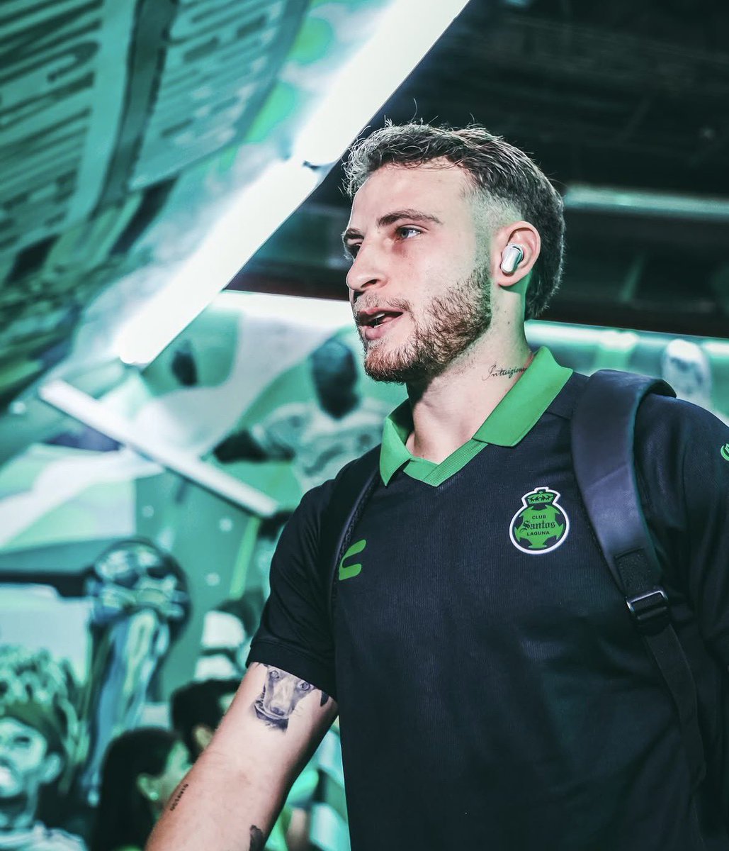 🚨🇨🇱Bruno Barticciotto finalizó su préstamo con #SantosLaguna 🇲🇽 y no alcanzó los objetivos para que se active la obligación de compra. 

↪️ No hay que descartar que el club mexicano intente adquirir su ficha. El delantero deberá regresar a #Talleres, donde tiene contrato hasta