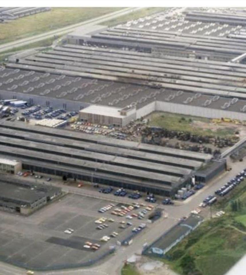 A piece of Bathgate history: The Leyland Truck Factory in the 1980s. 📷
Many of our DAF team, and our local community, have strong memories of this incredible site. The closure in 1986 was tough for West Lothian.
#lothiandafbathgate #daf #daftrucks