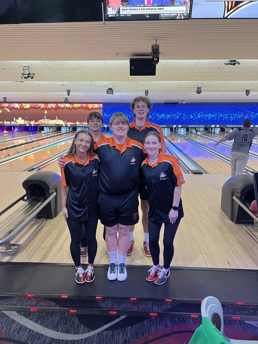 FCUnified's tweet image. Our first home unified bowling meet starts in 5 mins!