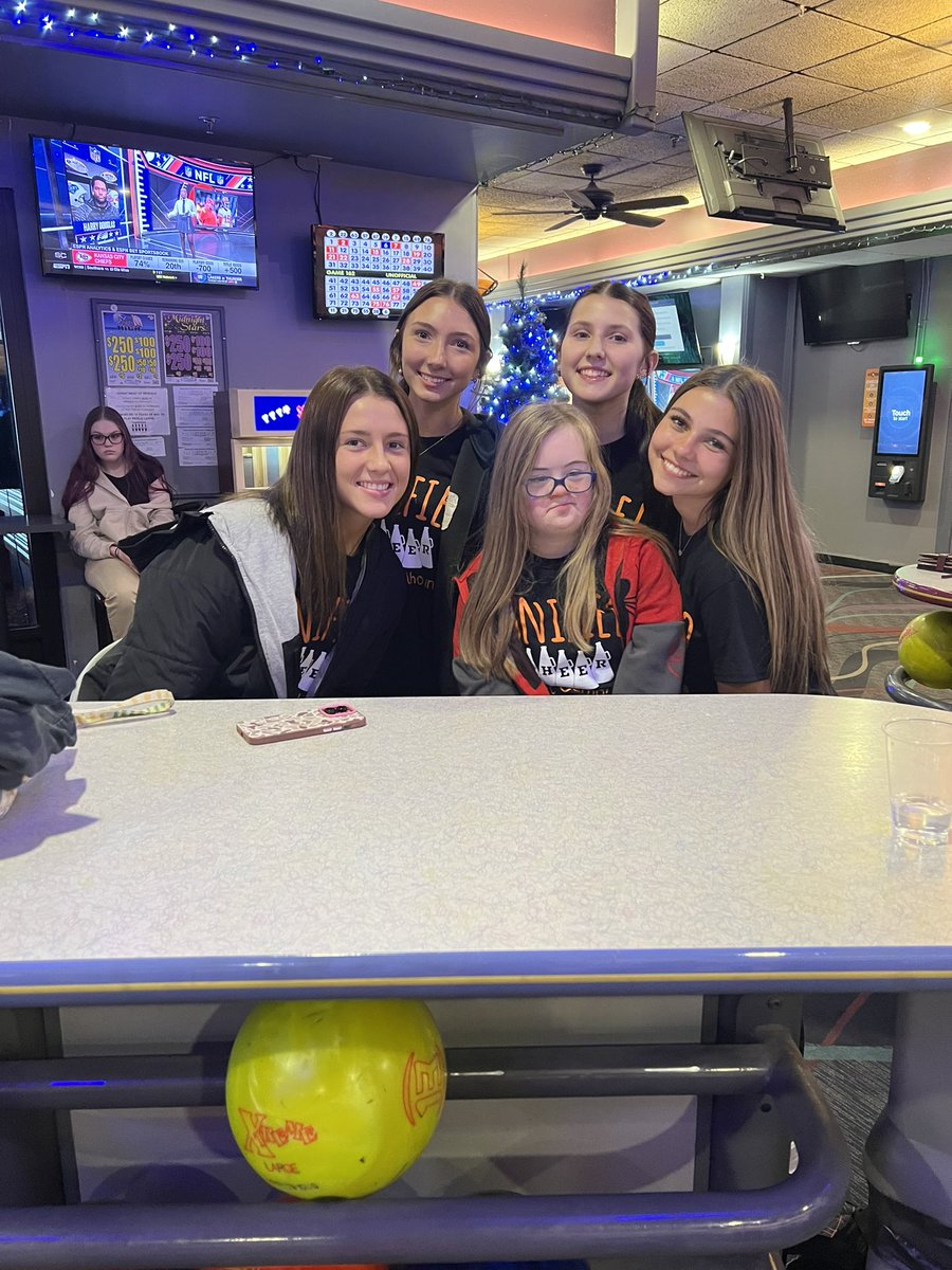 FCUnified's tweet image. Our first home unified bowling meet starts in 5 mins!