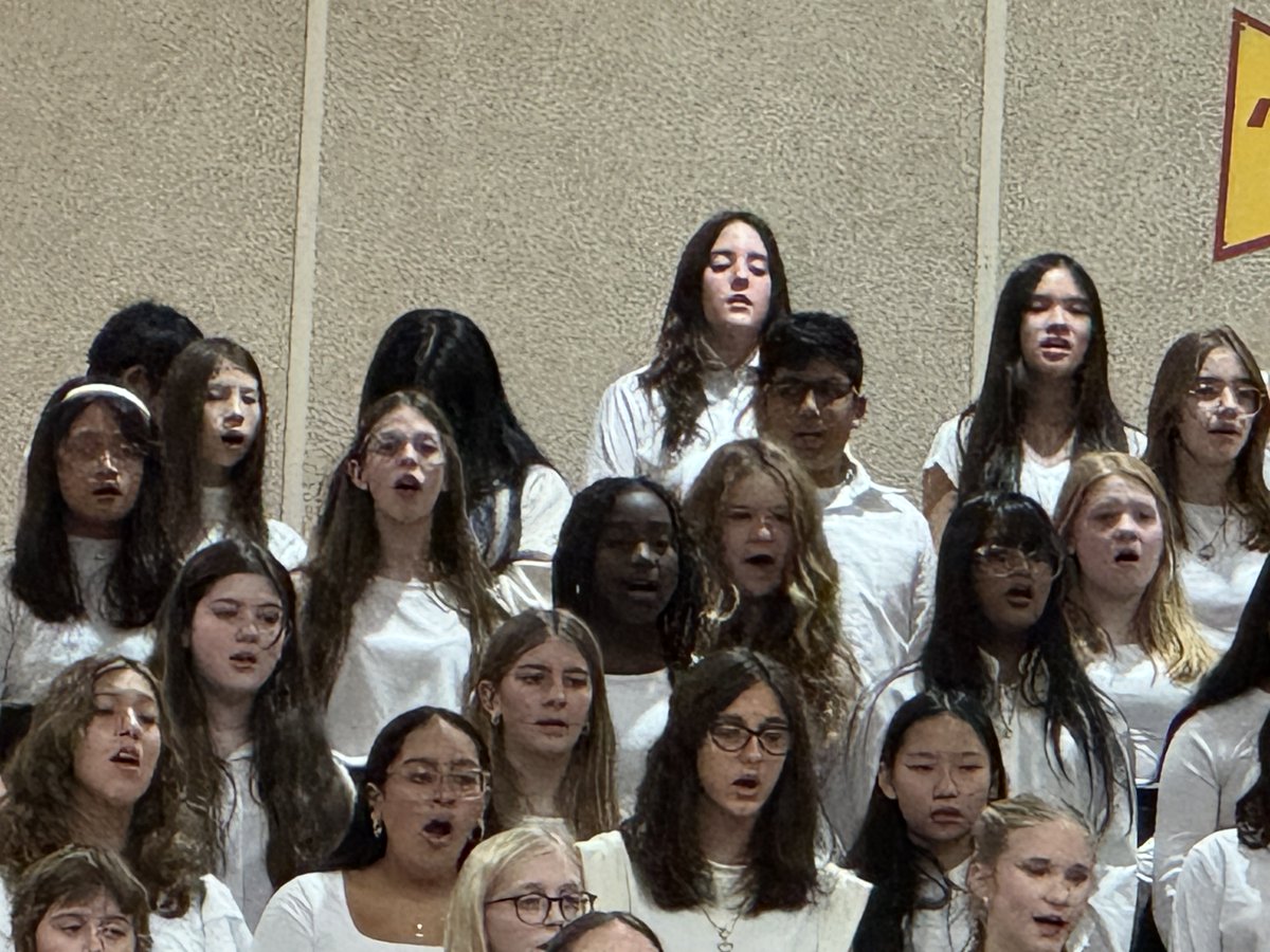 Congratulations to our MMS students who participated in the ILMEA Honors Chorus concert! 🎶👏 We are so proud of your hard work and beautiful performance. Way to represent MMS with excellence! ✨ #TrojanNation #MMSsings