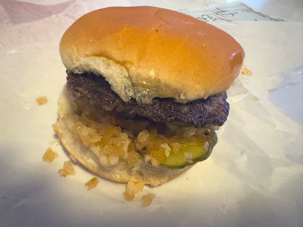 omorales81's tweet photo. Juicy Lucy acquired. Foodie level unlocked. 🍔 🍟 #MattsBar #JuicyLucy #YouBetcha #Foodie #Cheeseburger #Minnesota @MattsBar https://t.co/rC9ZC9U7gG