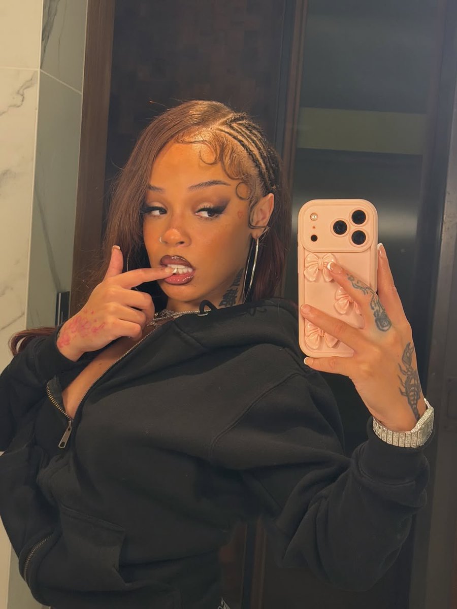 madeofhxney's tweet photo. honey bxby is so bad https://t.co/pF2DWFsale