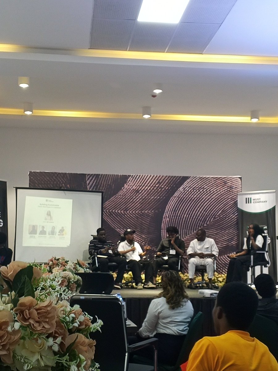 ser_jayy's tweet image. One thing i love most about Tech events is how they can change your perspective...if you open your mind.

Today I was a bit busy, but I made time to attend an event hosted by #mustcompany CALABAR TECH MIXER, here in Calabar, hosted by Mr. Amani Kanu (@AmaniKanu) 

There were…