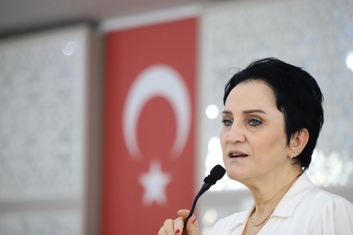 Mehtap_Altan's tweet image. “saruhanlibelediyesi: 📚 “Saruhanlı’nın Gizemli Öyküsü” Okurlarla Buluştu!

“Saruhanlı’nın Gizemli Öyküsü”
Saruhanlı Belediyesi tarafından hazırlanan, Şair ve Yazar Mehtap Altan’ın kaleme aldığı
“Saruhanlı’nın Gizemli Öyküsü” adlı kitabın tanıtım programı, yoğun bir katılımla…