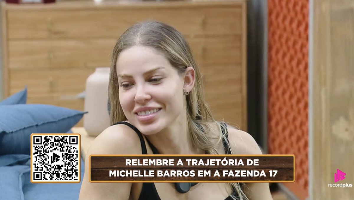 raituita_'s tweet image. o face card perfeito com zero maquiagem ❤️ #TeamSaory #AFazenda