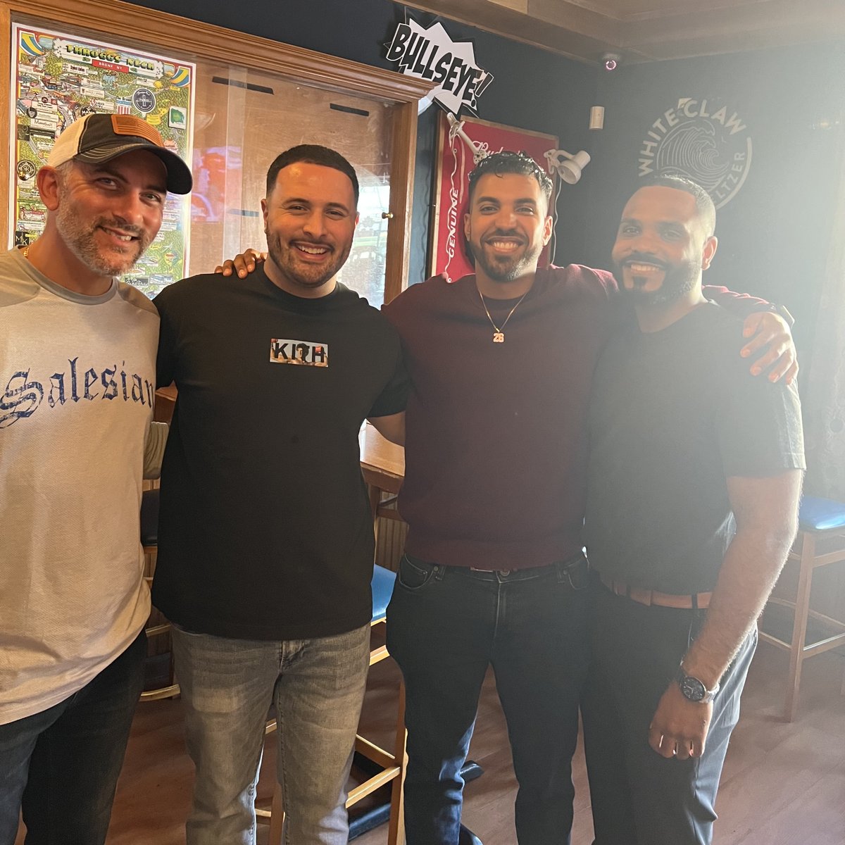 What a great turnout for the Class of 2015’s 10-Year Reunion! 🙌🙏 Fifteen alumni, along with Salesian staff members and coaches, gathered at Brewskis to reminisce about good times and reconnect. It’s always special to see the Salesian brotherhood alive and strong! 🦅