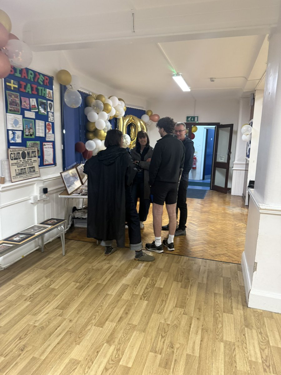 YSGOL LLANRUG tweet media