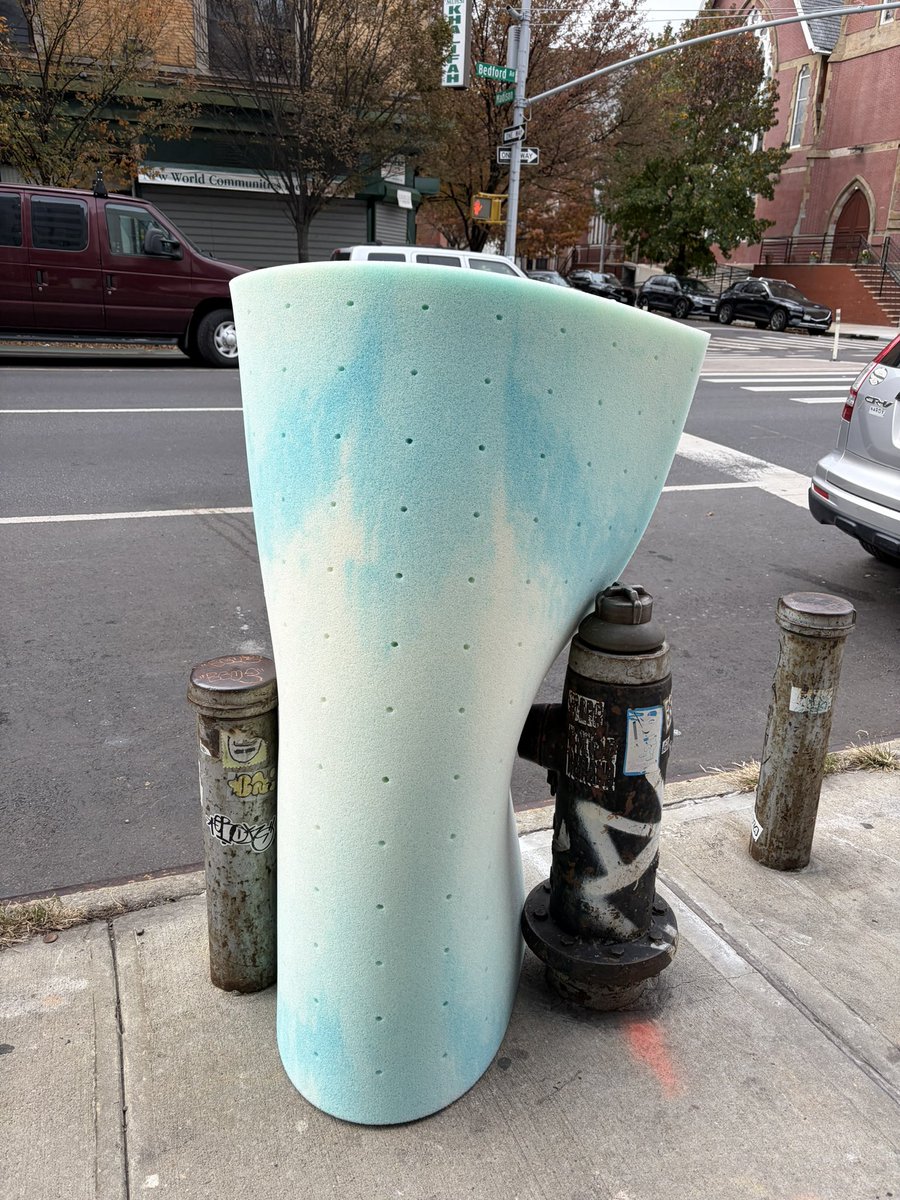 These are rarely ever visible when used and yet they make them beautiful like a delicious blue treat u drink at the beach