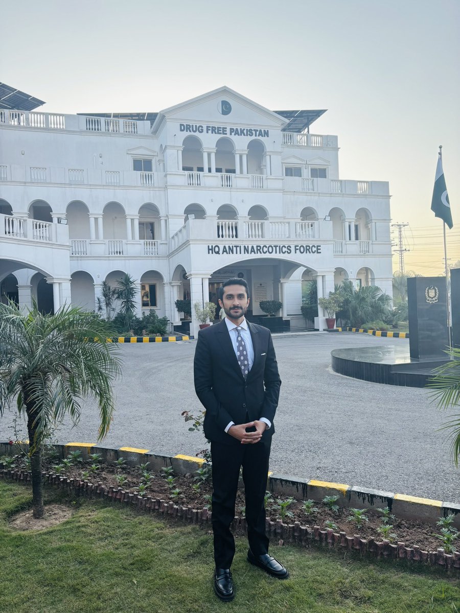 SaudObserver's tweet image. Met with DG ANF Major General Abdul Moeed — Pakistan is making great strides in narcotics control.