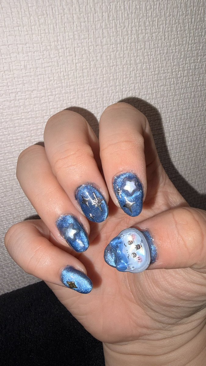 ntm_uw66's tweet image. ボンボンドロップネイルやっと出来た〜
かわいい〜
眠過ぎて雑なのは目をつぶりたい🫠