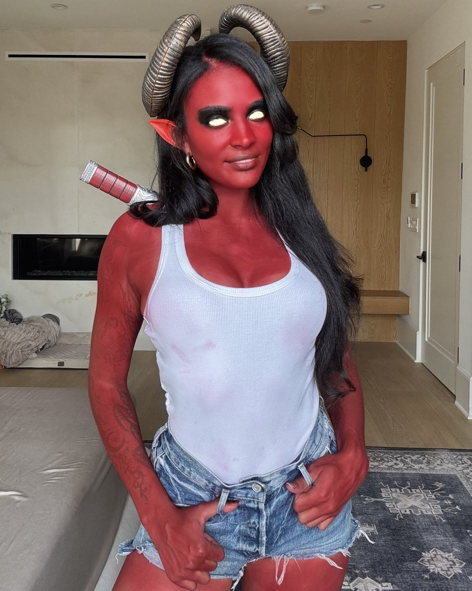 Sydeon's tweet image. Happy Dispatch finale day!!!!