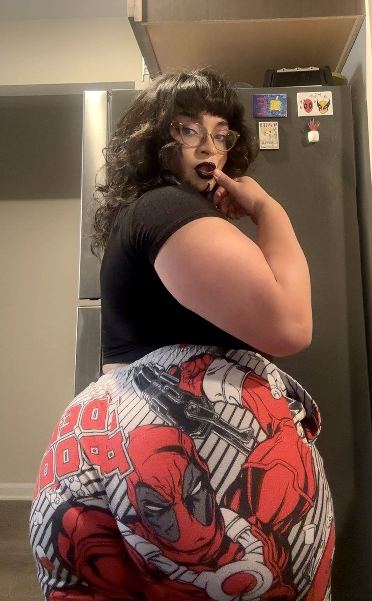 vanitystreaming's tweet photo. Deadpool had to be here for Wagon Wednesday 🫣🫣🫣 https://t.co/3kwSbXiVI7
