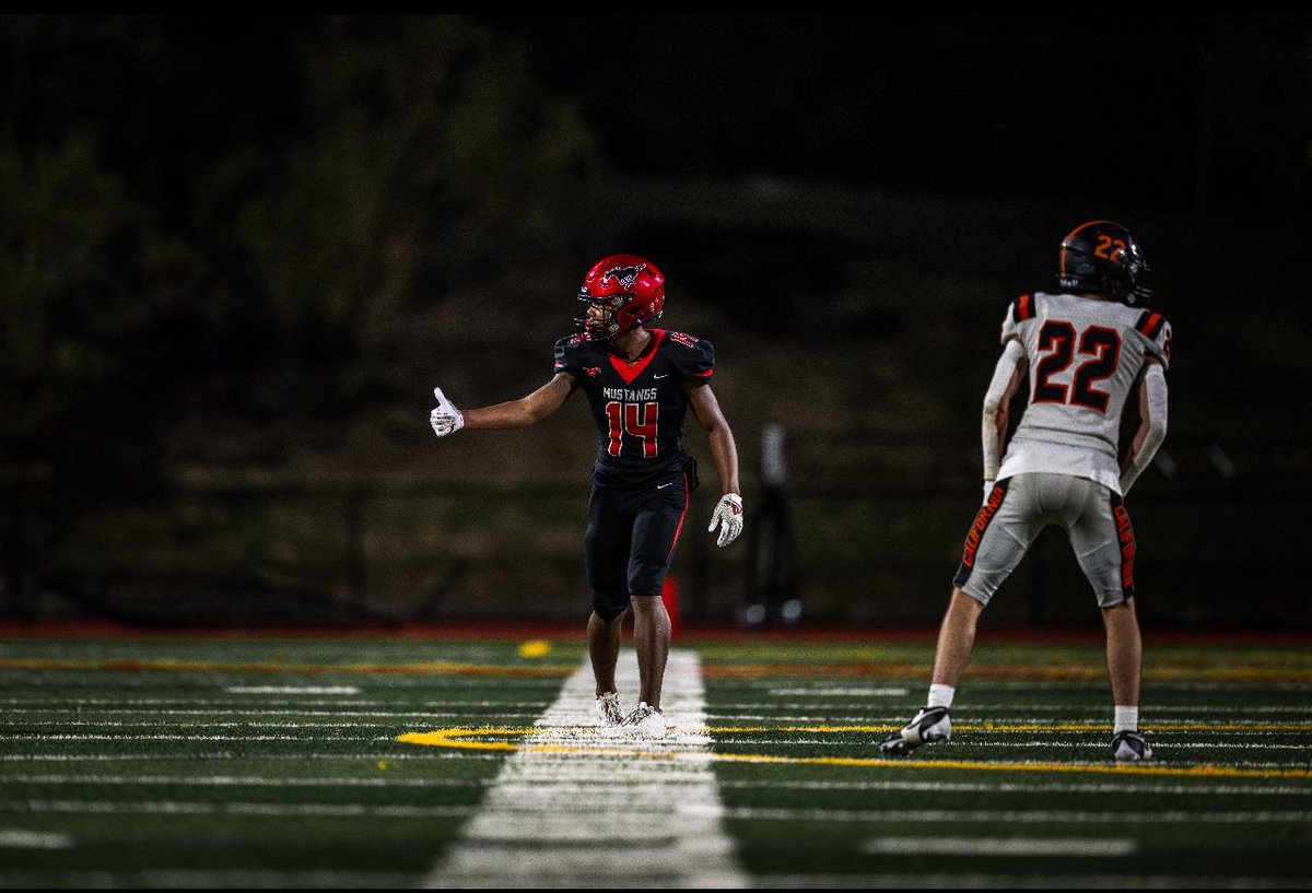 Weeks 1-10 offense highlights 
<a href="/BrandonHuffman/">Brandon Huffman</a> <a href="/CoachJoeMV/">Joe Wingert</a> 
<a href="/49erscalhi/">49ers Cal-Hi Sports</a> 
<a href="/westcoastpreps_/">West Coast Preps</a> 

hudl.com/v/2TBeZG