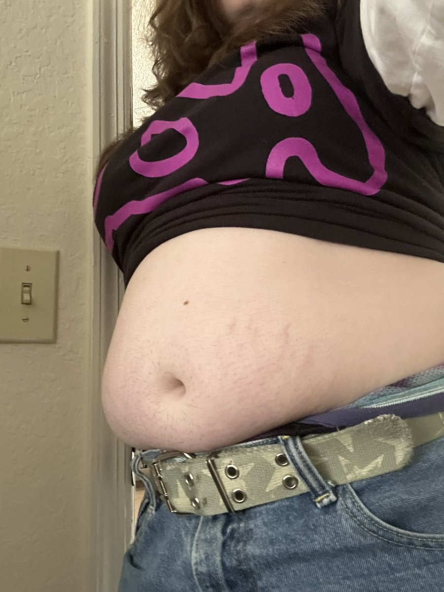RUD3D0GG's tweet photo. I am the first chubby transgender woman to post a thirst trap of myself in an ericdoa shirt https://t.co/f6ecGq1WzK