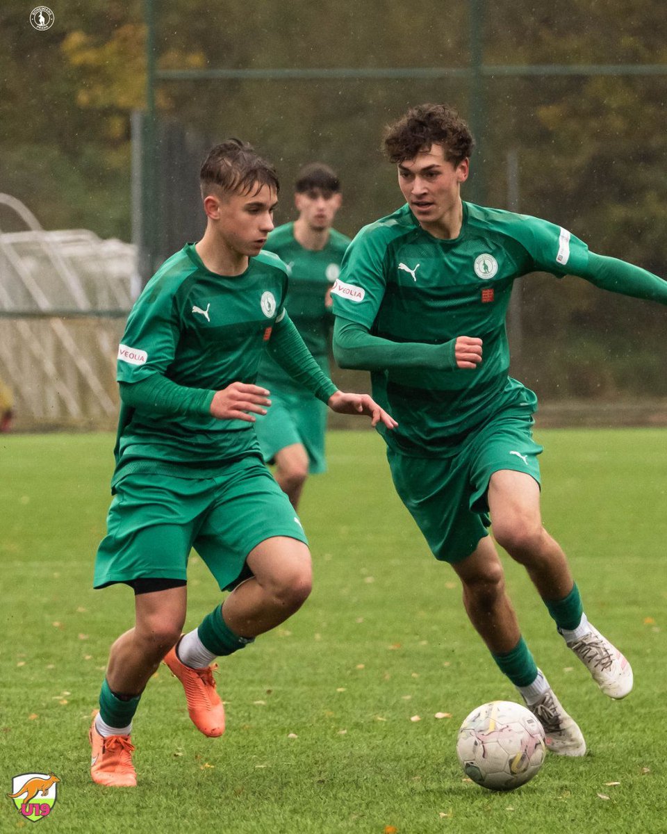 Na hrotu se rval Jakub John! 💥 Snažil se prosadit, tlačil obranu soupeře a neustále hledal šanci dát gól. 💚⚽ 
Bohemians - Pardubice B | U19 1-1

@cubohemianspraha

#BohemiansPraha #Klokan #ZelenáBílá #CzechFootball #Groundhopper
