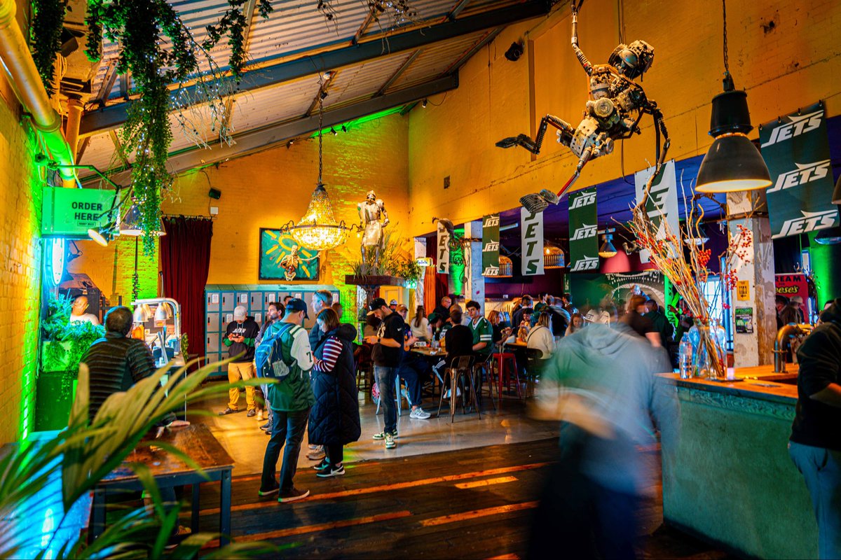 Project: <a href="/nyjets/">New York Jets</a> Touchdown Tailgate Party 

Partner: 160over90

Services: Lighting &amp; Scenic

Location: Vinegar Yard 

#NFLLondon #LightingDesign #LiveEvents #ProductionPartner