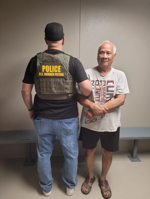Busting the "hardworking illegal alien" myth...
This illegal alien from Laos is actually a convicted murderer. After serving 9 years in CA state prison, he was released... into an American community. 
USBP agents arrested him in Yucca Valley, CA, and turned him over to ICE for