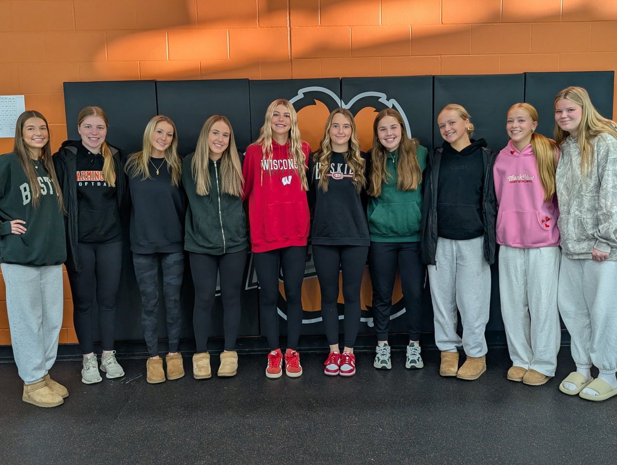 FHS Softball tweet media