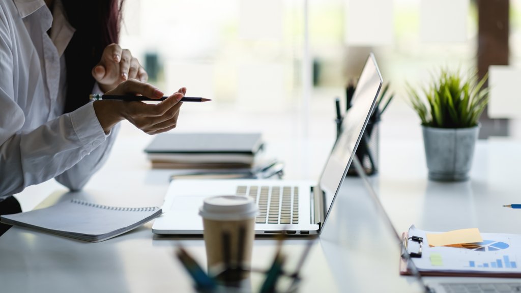 Tax season hindsight is 20/20—when you know which data to track. 👓 

Accounting firms need a post-season productivity check to turn data into growth. See how on the blog 🚀👉 hubs.ly/Q03Q-lsg0  #AccountingFirms #TaxSeason #Productivity