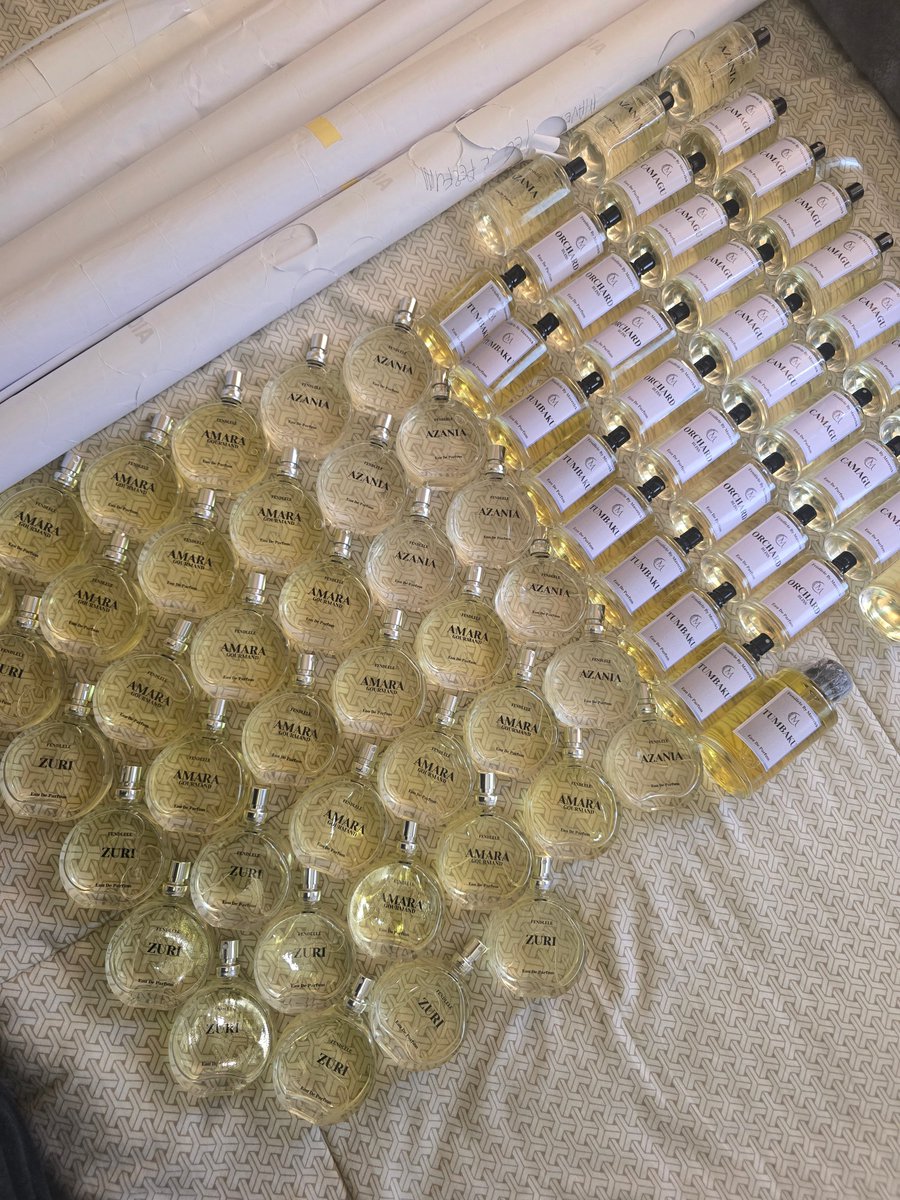 fendlele's tweet photo. I make and sell perfumes 

Am currently running a November Special for R120 each https://t.co/UXxfKufdzu