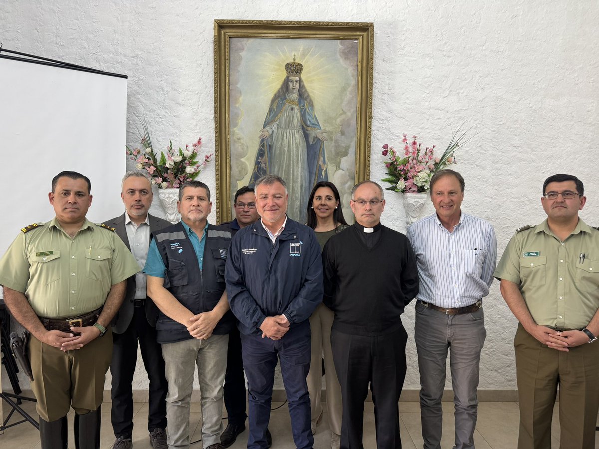 En el marco de la próxima Fiesta de la Virgen de Lo Vásquez, el delegado Fidel Cueto y el encargado de Gestión del Riesgo de la Delegación Presidencial de Marga Marga, Samuel Valencia, participaron en la reunión de coordinación de seguridad y emergencias