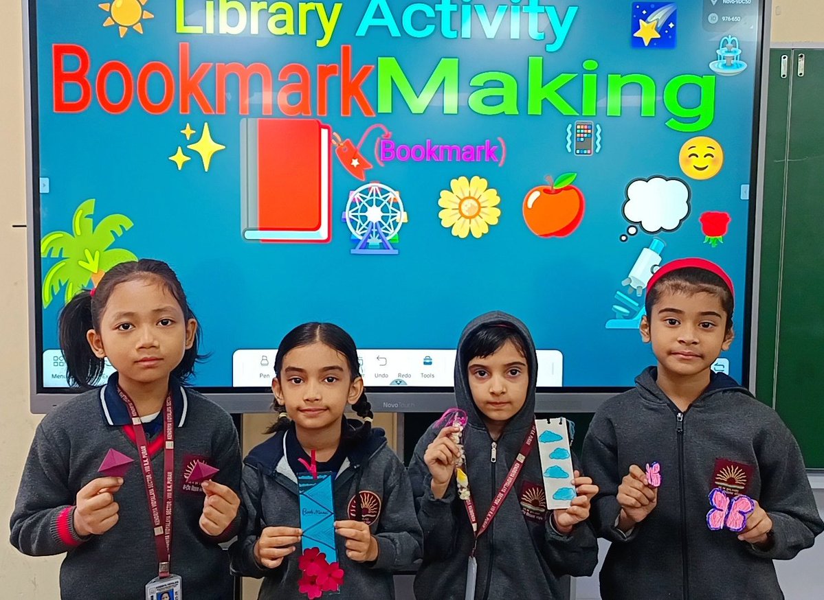 KeshavKY2352004's tweet image. 🦚🪷🦶♥️🙏🧿
Page-turners in the making! 📚🎨 My students unleashed their creativity with our latest bookmark making activity!  From colors to designs, every bookmark is a unique masterpiece! 💫 #BookmarkMaking #CreativityUnleashed #LearningWithFun
#kvs