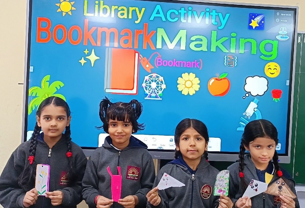 KeshavKY2352004's tweet image. 🦚🪷🦶♥️🙏🧿
Page-turners in the making! 📚🎨 My students unleashed their creativity with our latest bookmark making activity!  From colors to designs, every bookmark is a unique masterpiece! 💫 #BookmarkMaking #CreativityUnleashed #LearningWithFun
#kvs