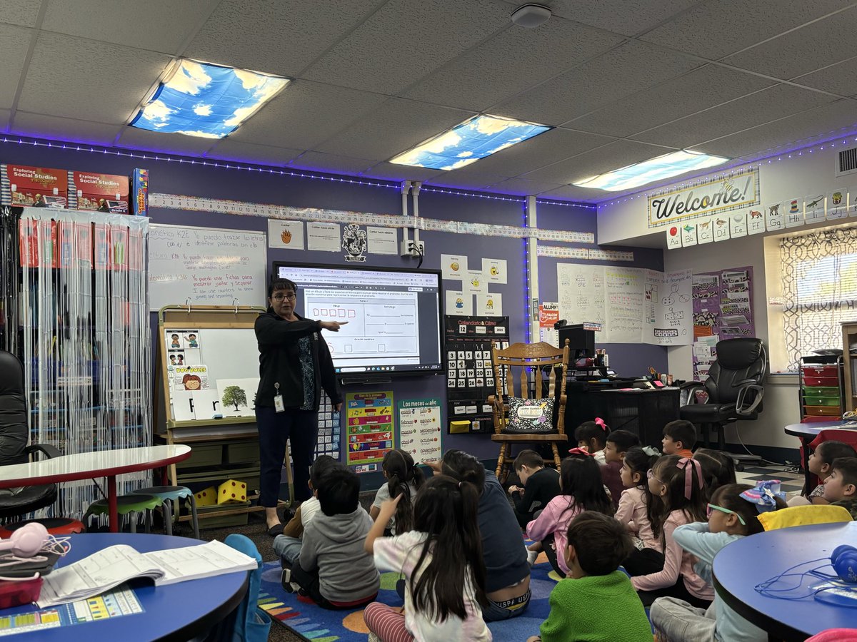 stephanier29559's tweet photo. 🎯 Dual Language Visit at Long Elementary!
Mrs. Sarabia’s kindergarteners worked on subtraction as she guided them using TPR to make content comprehensible on this English day—great language support in action! 🌟
@PrincipalCova 
@Bilingual_ESL https://t.co/s8r2Bmj9xa