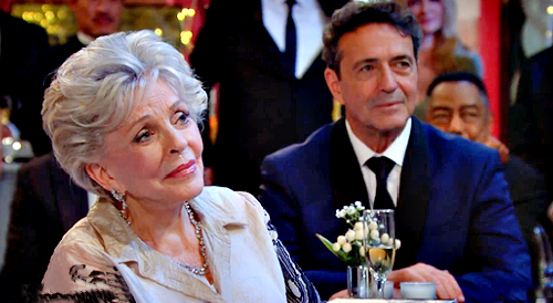celebdirtylaund's tweet photo. Days of Our Lives Spoilers Thursday, November 13: Gala Night Surprises – Will Comforts Marlena – EJ’s Encounter https://t.co/tk804oNaGc #Uncategorized #daysofourlives #daysofourlivesrecap https://t.co/ARX8AiCfJ5