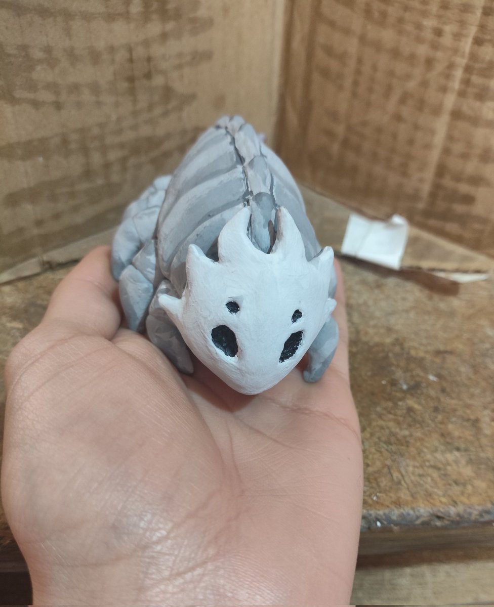 Monsterspack's tweet photo. Hiiii guys (^^)
Soo today i finished a figure, this time i Made the bell beast from silksong
I really her since i played the Game, soo i decide to make a figure about her.
#silksongfanart #Silksong #figure #bellbeast https://t.co/yZSi0WSSyF