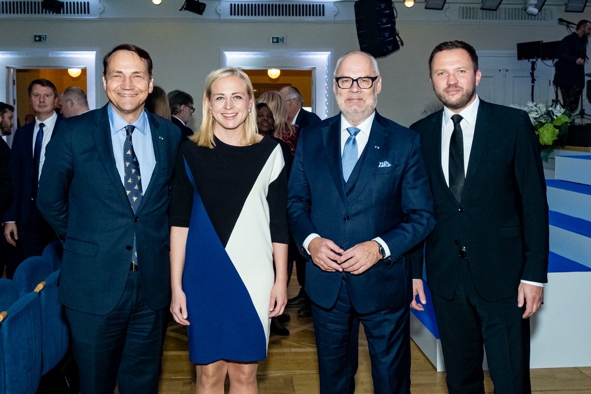 Today, I had the honour to present the Order of Merit of the Estonian Ministry of Foreign Affairs, 1st Class, to my dear friends and close partners @ElinaValtonen and <a href="/sikorskiradek/">Radosław Sikorski 🇵🇱🇪🇺</a> for their outstanding contribution to promoting international cooperation, supporting Ukraine,