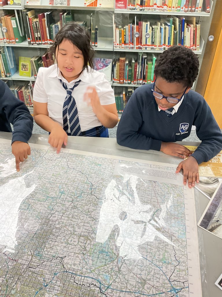 AshGroveAcademy's tweet image. Year 4 enjoyed their geography field trip to Macclesfield Town Centre today. We looked at change over time, making observations, exploring photographs and maps. Thank you to @CECLibraries for talking to us and answering our questions.