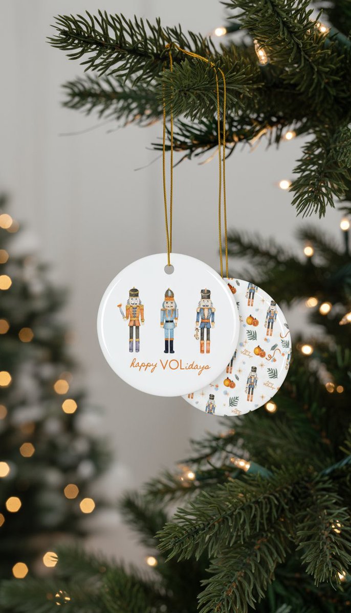 The sweetest little gift for everybody in your list! Happy VOLidays! 🍊
